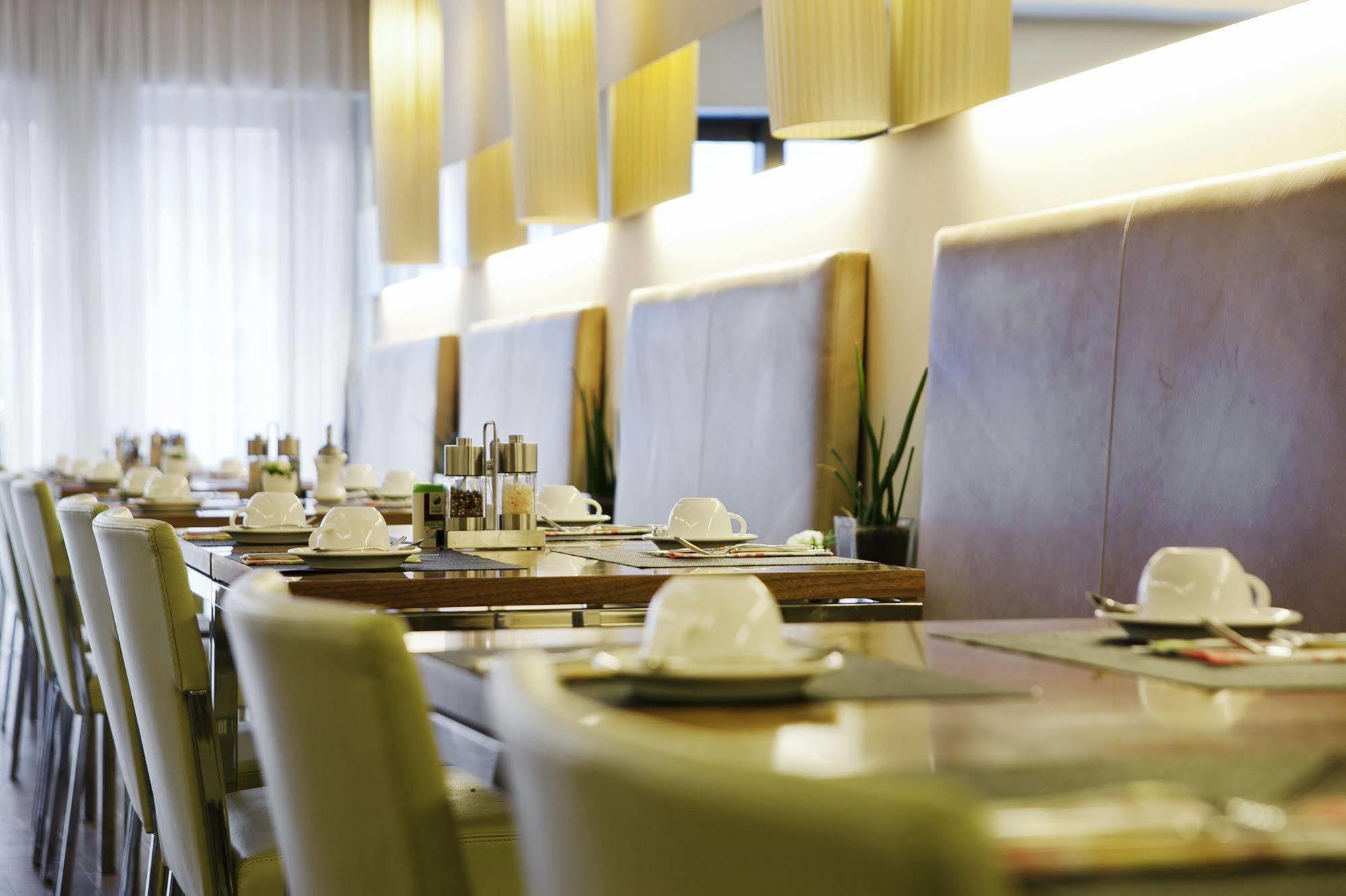 Hotel Ploberger Βελς Εξωτερικό φωτογραφία